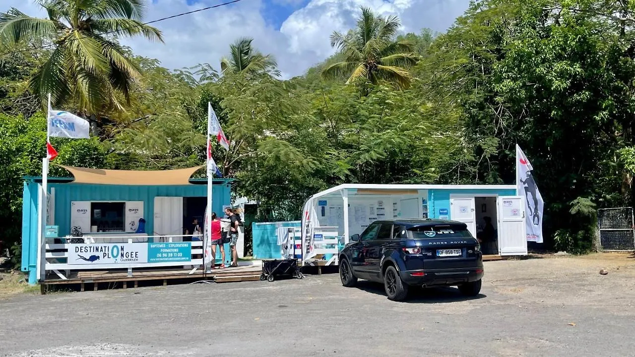 Location Gite Bungalow A 70M De La Plage Bouillante Hébergement de vacances
