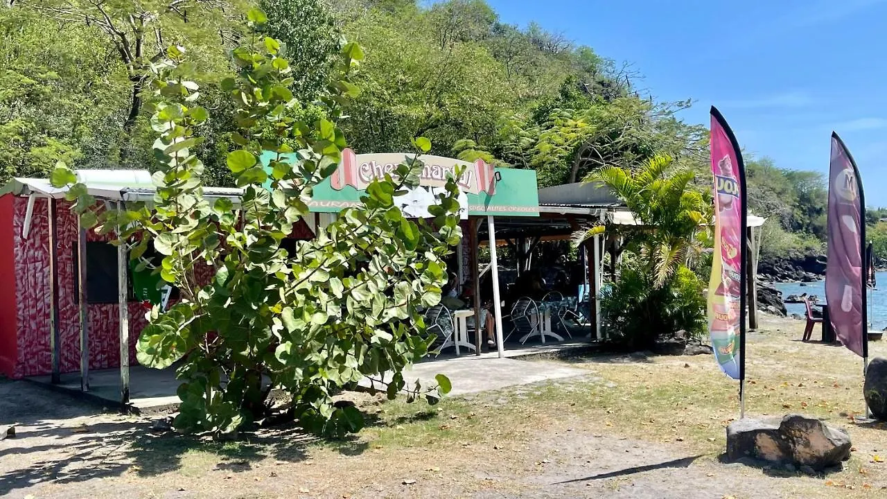 Hébergement de vacances Location Gite Bungalow A 70M De La Plage Bouillante