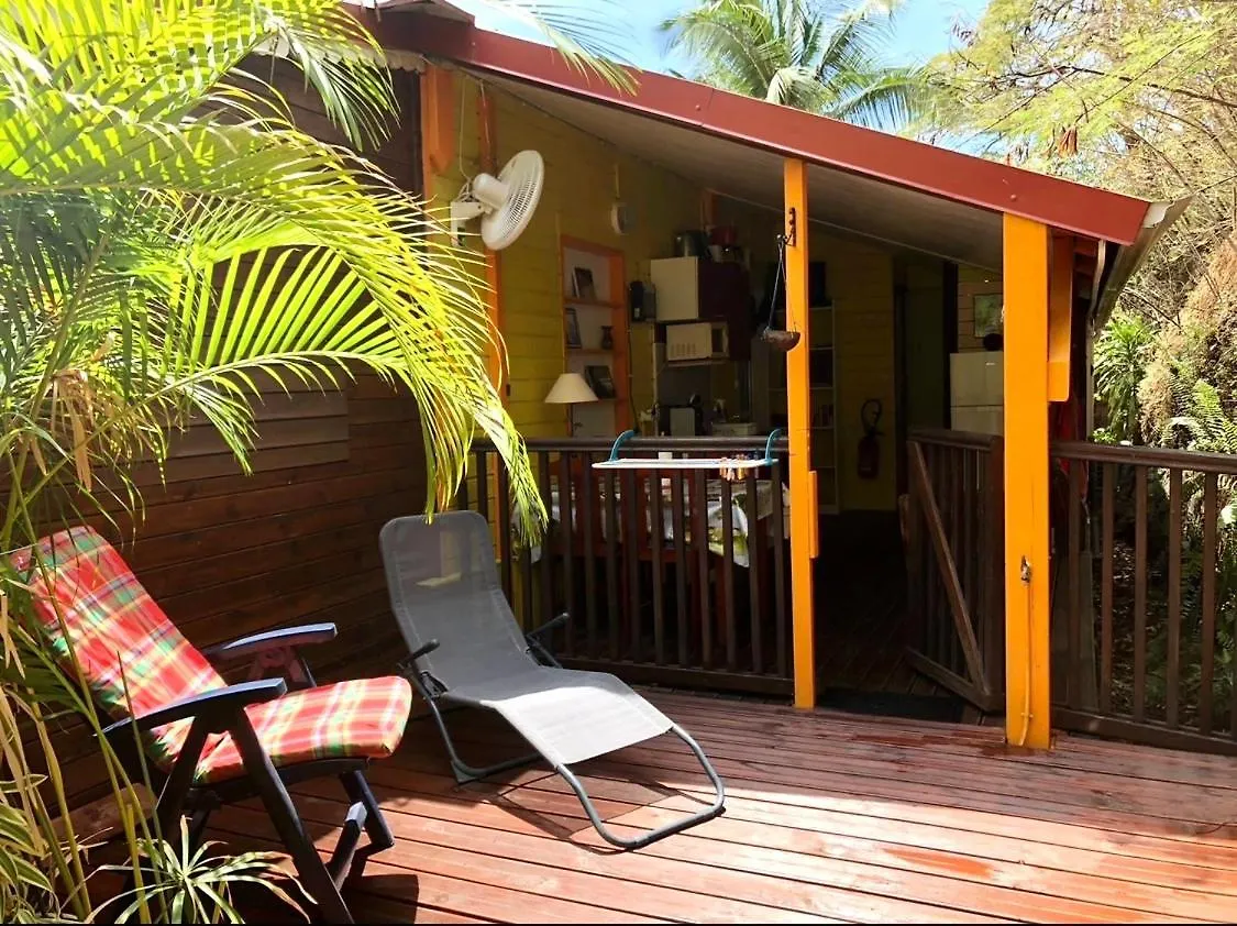 Location Gite Bungalow A 70M De La Plage Bouillante